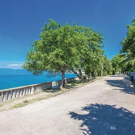 Apartmani Kraljevica 公寓 *