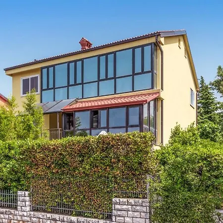 Apartmani Kraljevica 克拉列维察