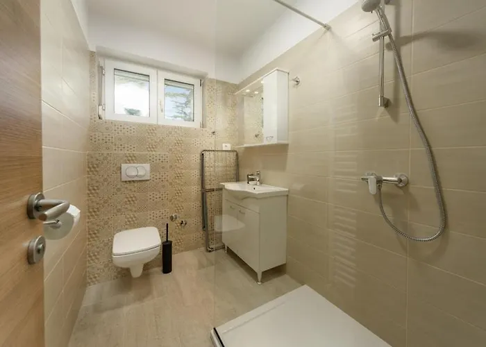 דירה Apartmani Kraljevica