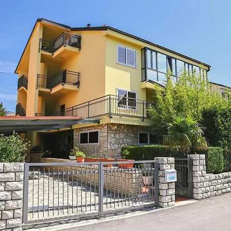 Apartmani Kraljevica *